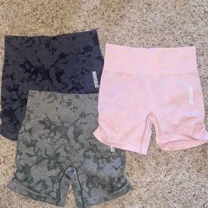 GYMSHARK SHORTS